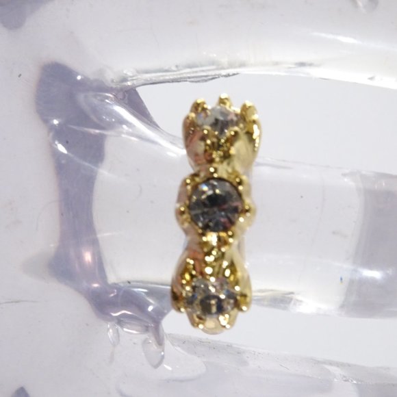 Banana Republic Women's Roots of BR Round Metallic 3 Stone Ring NWT 59 - Picture 4 of 5